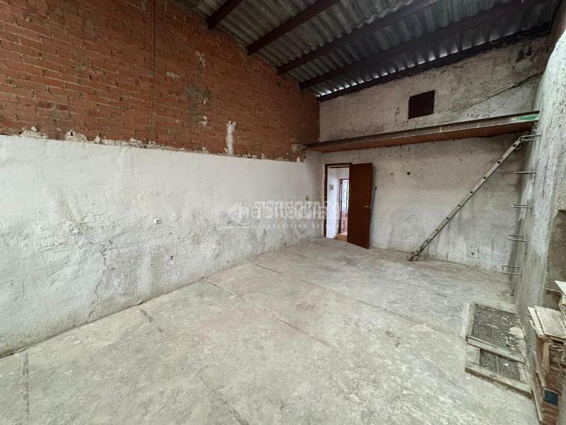 Foto a05fc705-d9cb-4ef5-931e-b0cbab09888b. Casa aparellada a Perales de Tajuña