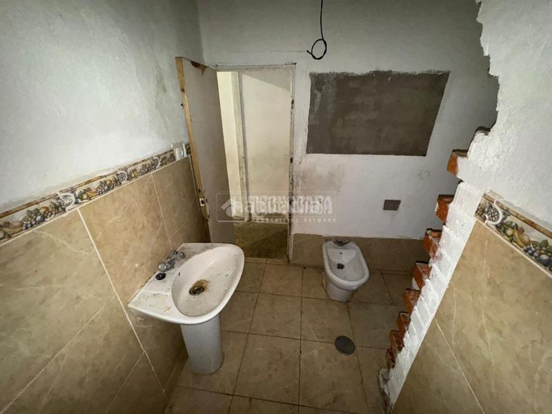 Foto e36c1659-ccc8-4238-b382-c747f51901fd. Casa aparellada a Perales de Tajuña