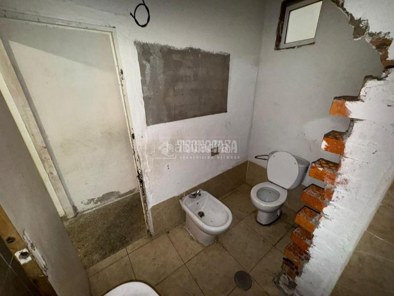 Foto e5ec887e-5147-49bc-8fbc-35304af088e4. Casa aparellada a Perales de Tajuña