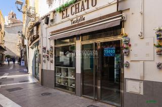 Pis a Centro. Piso en venta en almería