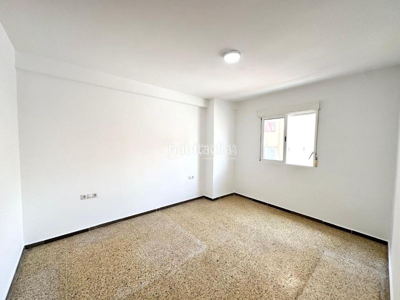 Foto c7be38ef-f562-49b5-aab6-b19efc6badac. Pis a Centro Almería