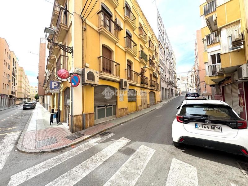 Foto 2a77d1e5-d272-4254-a9e4-7ce6880e64b9. Aparcament cotxe a Centro Almería
