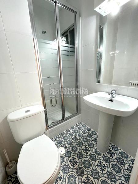 Foto 82f9c94a-c062-466d-b620-27fe1996d279. Estudio piso en venta en Ciudad Jardín Madrid