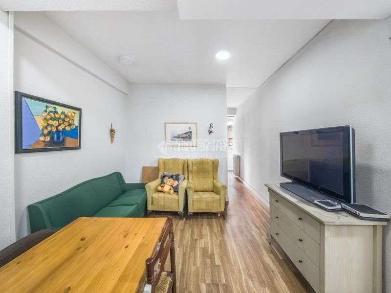 Foto 0c811496-66ea-4bd3-b6b4-47f8a54a8b41. Piso  en venta en Ciudad Jardín Madrid