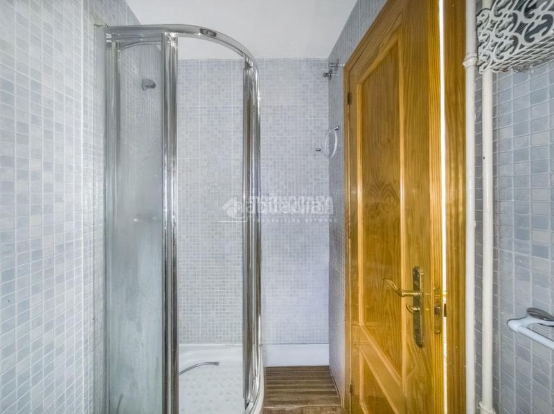 Foto e8ec9128-b587-48a0-a6d7-a8121e9c6392. Piso  en venta en Ciudad Jardín Madrid