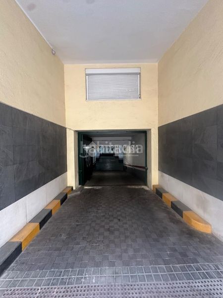 Foto 9ae57444-ac2e-44e7-907f-cf4b2f81d8f3. Aparcament cotxe a Prosperidad Madrid