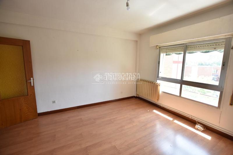Foto 648c9bf4-16b0-42ba-9d8d-633ad00e8644. Piso  en venta en Fontarrón Madrid