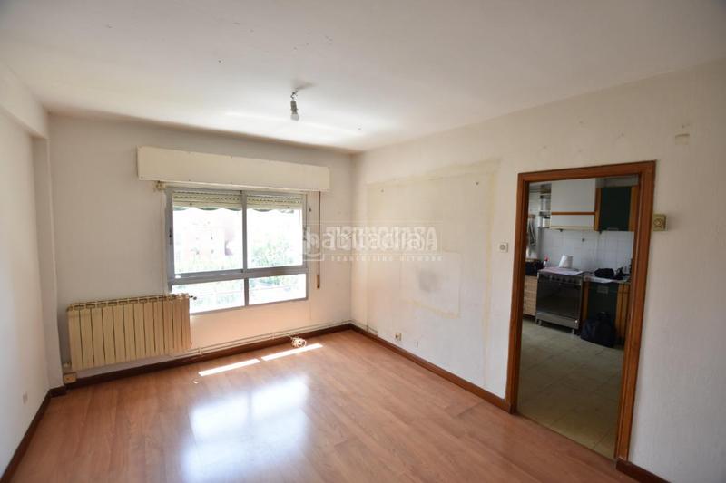 Foto a3276112-6ed7-45ed-91ce-f341ef762023. Piso  en venta en Fontarrón Madrid