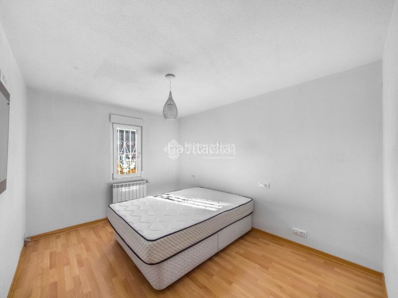 Foto 9dba8cdf-6054-43d7-b964-3117956a2339. Piso  en venta en Marroquina Madrid