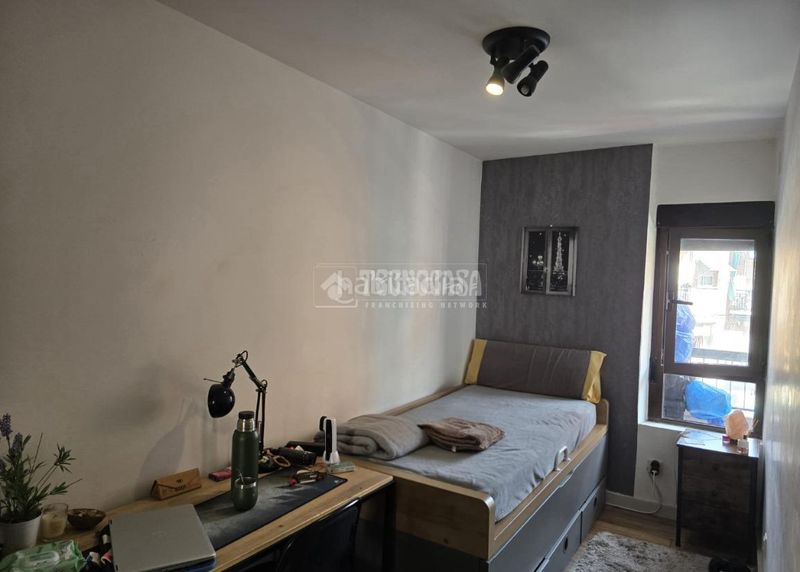 Foto 9e2c1440-ca42-486c-917c-f7a8e540a2b7. Pis amb calefacció a Lucero Madrid