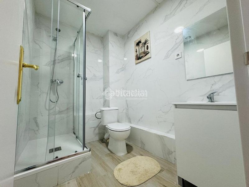 Foto d4d412f1-1618-42dd-b0a3-816c7148a1a9. Edificio in Canillejas Madrid