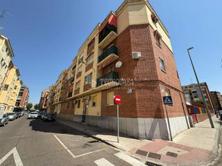 Pis en Tres Olivos-La Piedad. Piso en venta en talavera de la reina