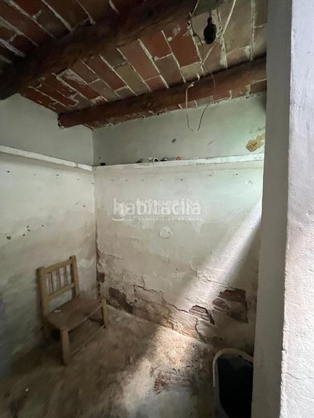 Foto b03755cd-aab9-4439-9384-fb66f778103b. Casa aparellada a Torrico