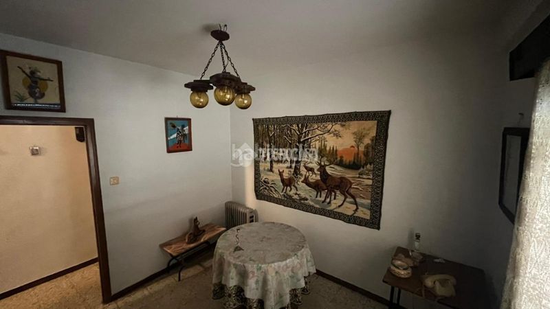 Foto 7e65a3df-ae4b-4e63-8cd6-815a830bb684. Casa aparellada a Lagartera