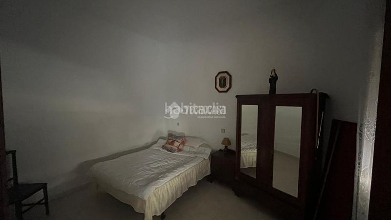 Foto b1123f0c-58c7-47cd-ad40-09e30f1b4971. Casa aparellada a Lagartera