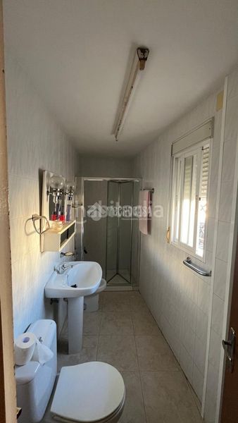 Foto f11a2fd6-124d-409d-9b3f-05a3ae581a6f. Casa aparellada a Lagartera