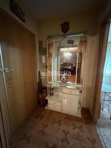 Foto 160a367f-ec90-4e8b-a1ea-b570f564a284. Pis a Entrevías Madrid