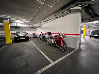 Parking voiture dans Guinard. Boxplaza de garaje en venta en barcelona