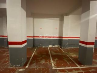 Parking voiture dans Guinard. Boxplaza de garaje en venta en barcelona