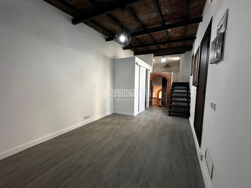 Foto 4dff6f7e-df55-4de3-b00a-7dc124190d62. Piso  en venta en Can Baró Barcelona