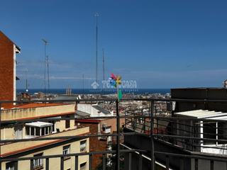 Àtic a Guinardó. Ático en venta en barcelona
