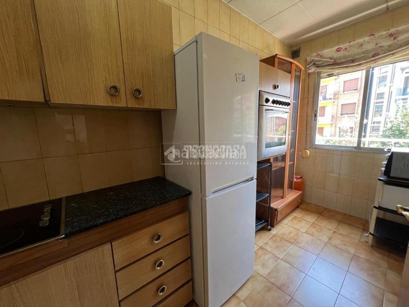 Foto eb944f3c-28e5-4cf7-a1ba-afd8dc4d9f8d. Piso  en venta en Guinardó Barcelona