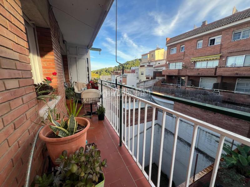Foto 5fb7ea5e-d400-4f3c-a519-bcaf5cd45799. Etagenwohnung in La Font d´en Fargues Barcelona