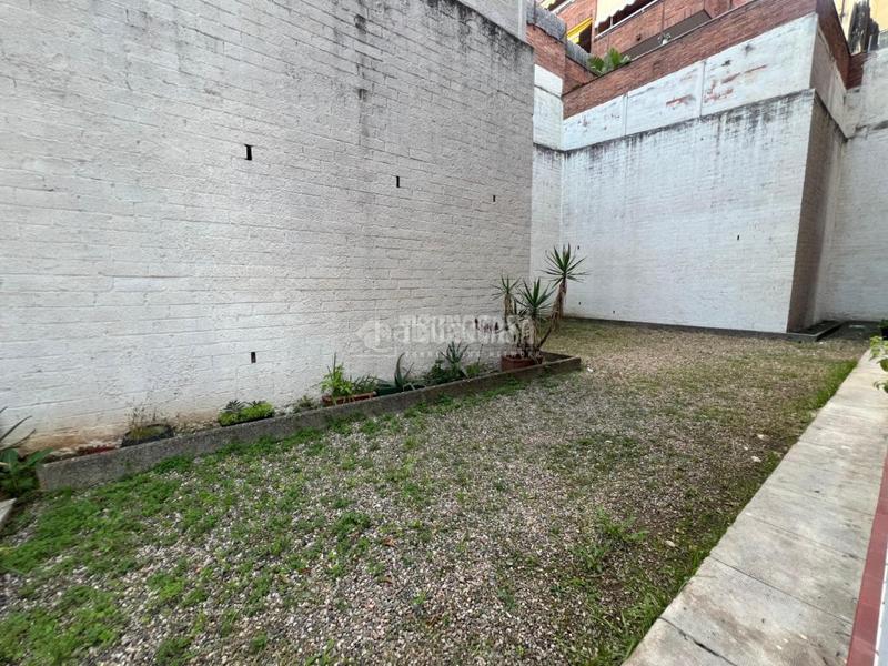 Foto d62e28f6-0011-4835-ab81-27566b61a1e1. Etagenwohnung in La Font d´en Fargues Barcelona