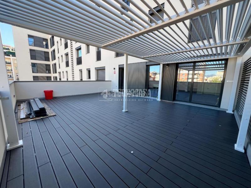 Foto 1910b262-0677-4dc9-b54a-bd3ddef86114. Affitto appartamento con riscaldamento piscina in Barcelona