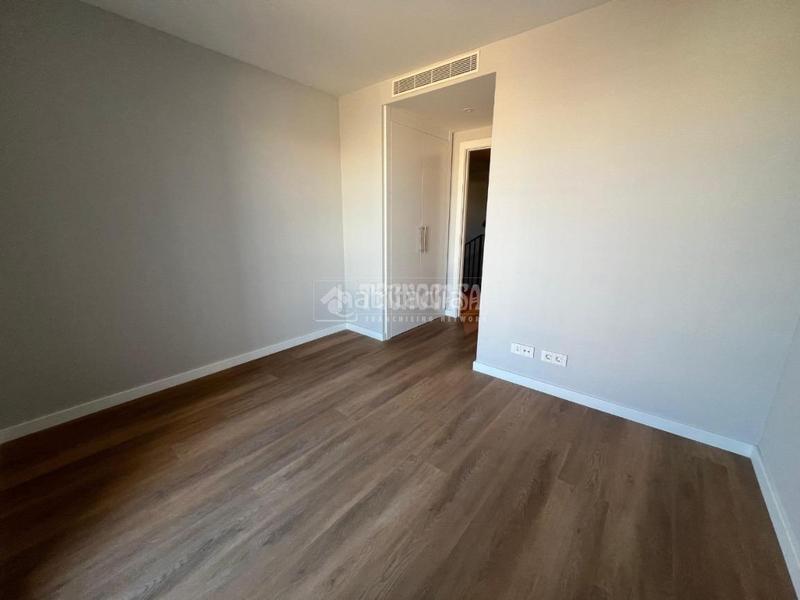 Foto a04ea944-535e-4c94-939c-14f2fa29caf4. Location appartement avec chauffage piscine dans Guinardó Barcelona