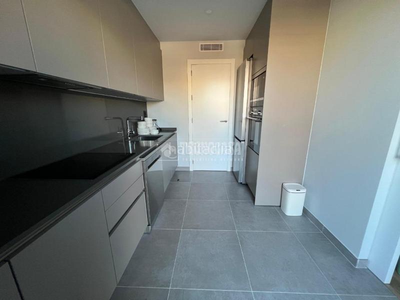 Foto e5ba691f-e1dc-4e72-bbcd-7a2da740ec36. Location appartement avec chauffage piscine dans Guinardó Barcelona