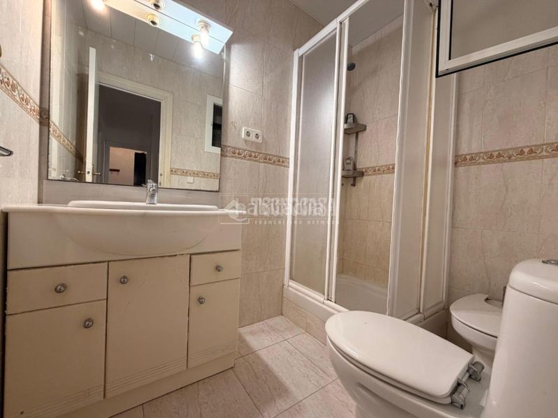 Foto 8b9315c8-6ff1-44df-992c-e95d608d4148. Pis a Guinardó Barcelona