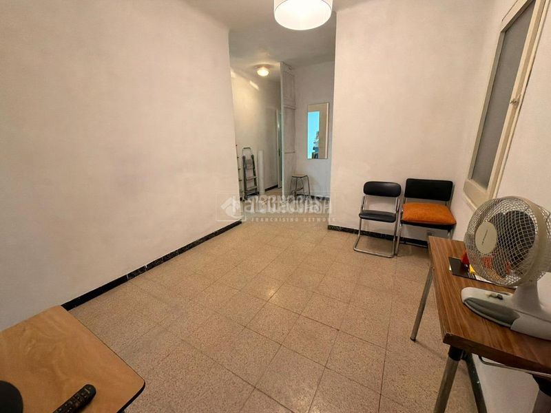 Foto 4a1c38f3-4314-43f4-8327-fc6303d4d15b. Pis a Guinardó Barcelona