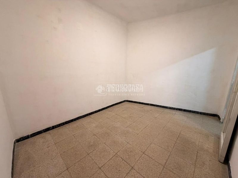 Foto 5fa2710d-2644-4476-a046-f4a73aa1a63a. Pis a Guinardó Barcelona