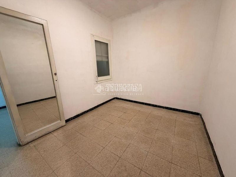 Foto 5fa307f4-b9a8-459a-b3f8-91c7cb86b15e. Pis a Guinardó Barcelona