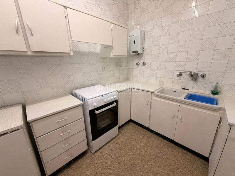 Foto fe44dbb1-619c-4490-805b-ffbd893928e3. Pis a Guinardó Barcelona