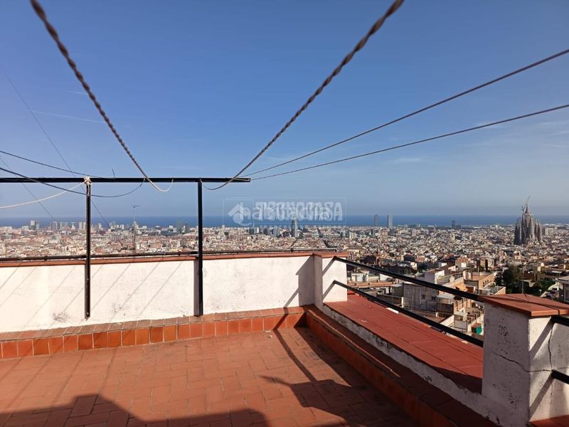 Foto b064aa67-7ae1-4167-a9ee-b11d6bf1ad3e. Pis a Guinardó Barcelona