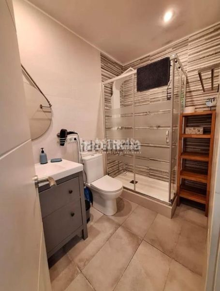Foto f1221424-1d85-45be-be9c-dd2ce97f5131. Estudi a Guinardó Barcelona
