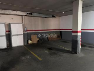 Parking voiture dans Guinard. Boxplaza de garaje en venta en barcelona