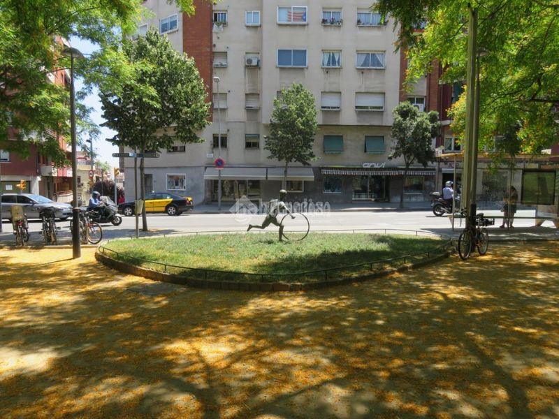 Foto c6344928-c21d-4f21-b5ba-b59808afb629. Pis amb calefacció a Guinardó Barcelona
