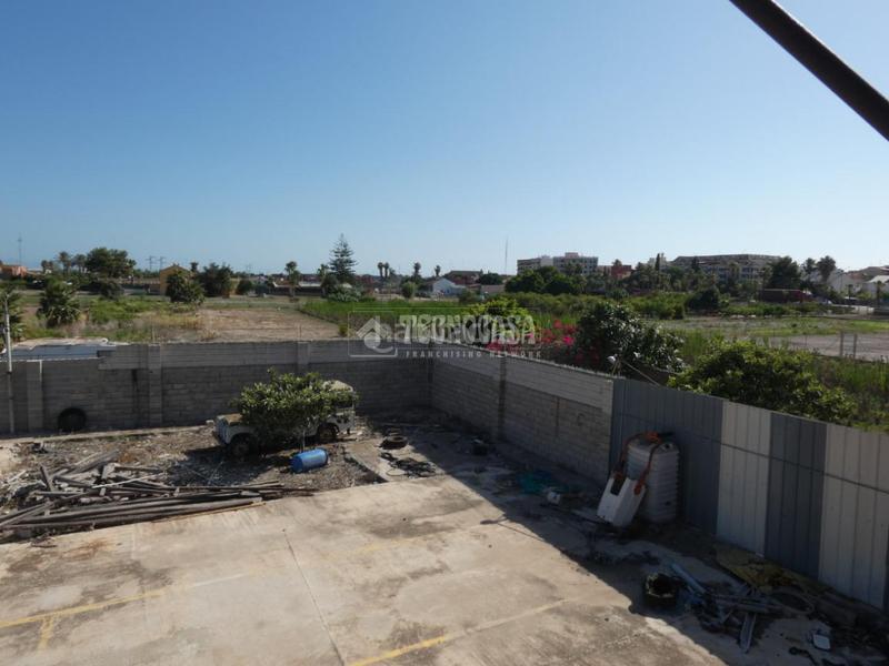 Foto 8d955ae8-20a9-4c30-b78b-7a835004aa22. Casa  en venta en El Castellar i l'Oliverar Valencia