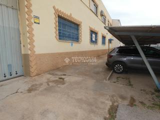 Local Comercial en La Punta. Nave en venta en valencia