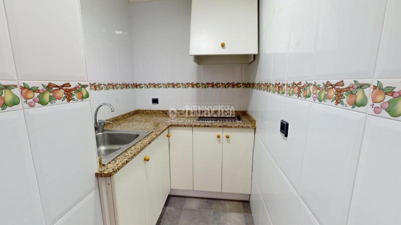 Foto 4d54d5a0-794e-40bc-81e8-2e601b0d1175. Locale commerciale in Malilla Valencia