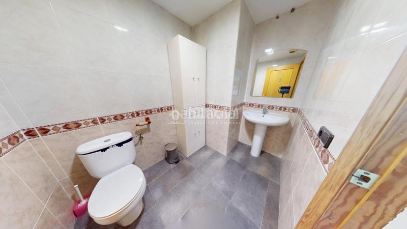 Foto 97376cfc-bf48-497e-a884-937951d648c1. Locale commerciale in Malilla Valencia