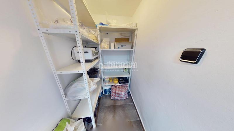 Foto e21aee97-04f4-4b15-80be-345bcfe76095. Locale commerciale in Malilla Valencia