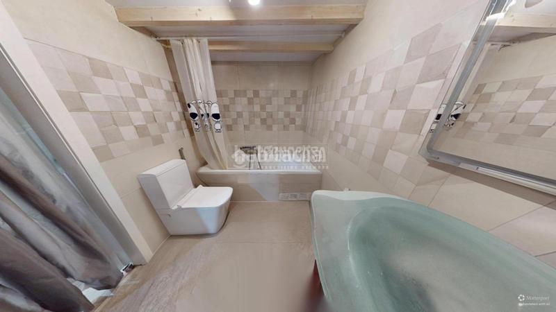 Foto 56dca589-73fe-4878-96e1-120aeb536975. Locale commerciale in En Corts - Doctor Waksman Valencia