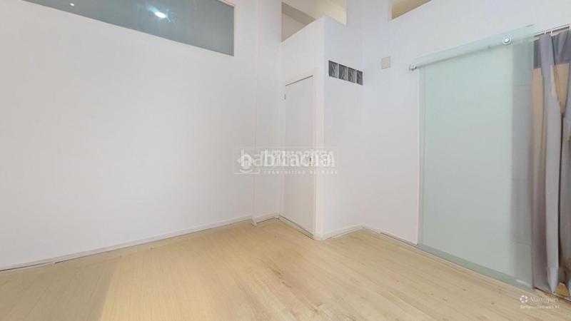 Foto 74566107-937f-4895-a12a-4d40075b598a. Locale commerciale in En Corts - Doctor Waksman Valencia