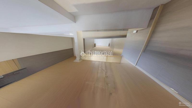 Foto 7c53dde4-af1e-49dd-8afa-092204c21afe. Locale commerciale in En Corts - Doctor Waksman Valencia