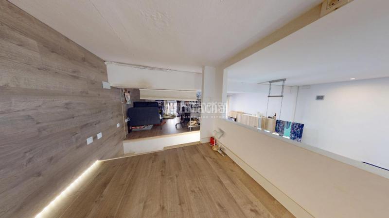 Foto 98154eab-a8e5-4e83-81ee-e6fe172d8b62. Locale commerciale in En Corts - Doctor Waksman Valencia