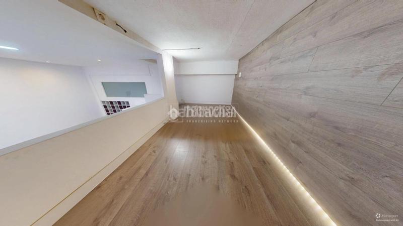 Foto c845b5a3-7488-4639-ba2d-d2cf75353e71. Locale commerciale in En Corts - Doctor Waksman Valencia